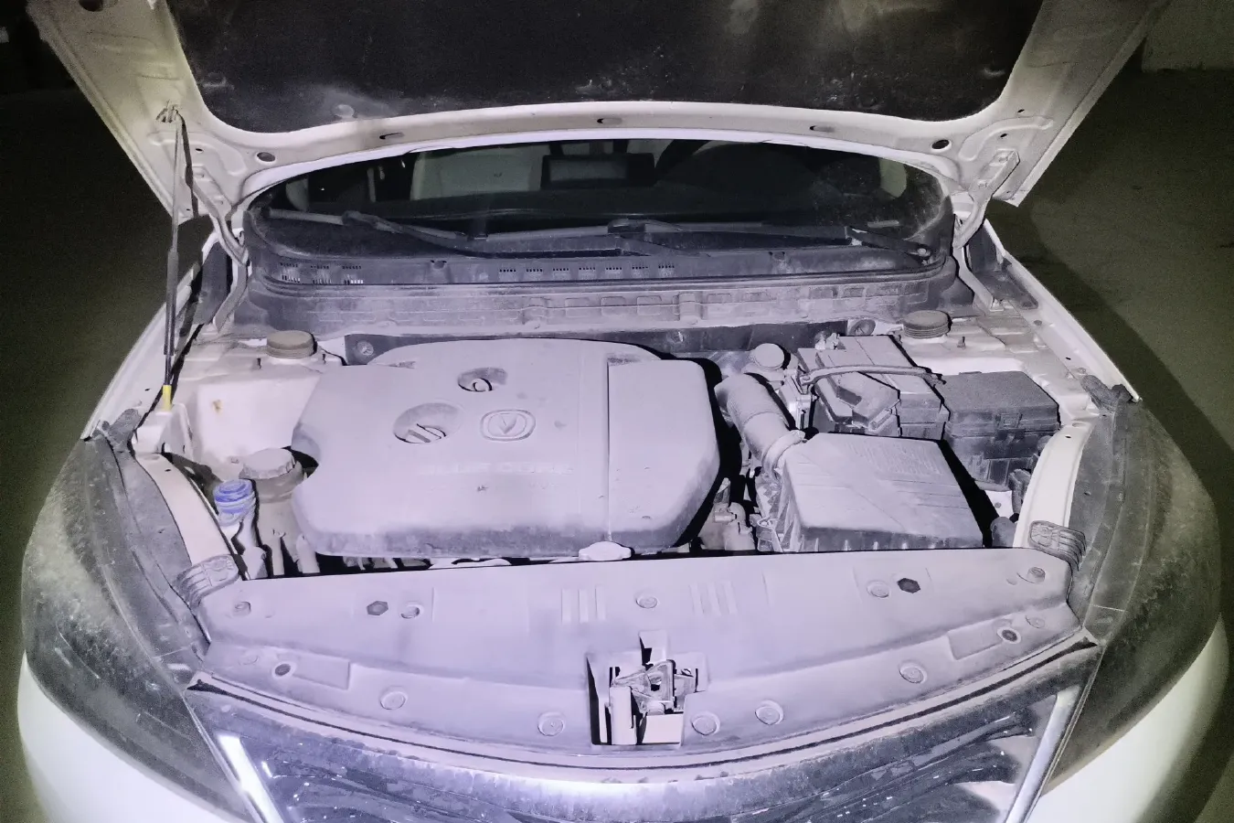 2016 ChangAn Alsvin V7 1.6L 124HP L4 5MT,autocango,china used car exporter,china ev exporter,chinese used car exporter,chinese used ev exporter