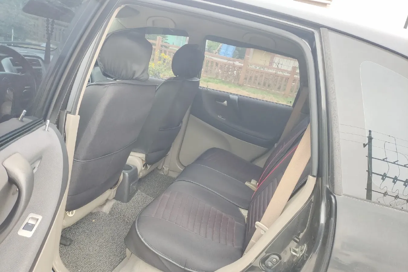 2012 Suzuki Liana 1.4L 101HP L4 5MT,autocango,china used car exporter,china ev exporter,chinese used car exporter,chinese used ev exporter