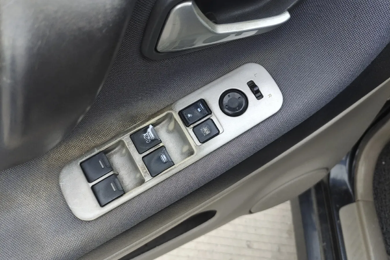 2012 Suzuki Liana 1.4L 101HP L4 5MT,autocango,china used car exporter,china ev exporter,chinese used car exporter,chinese used ev exporter