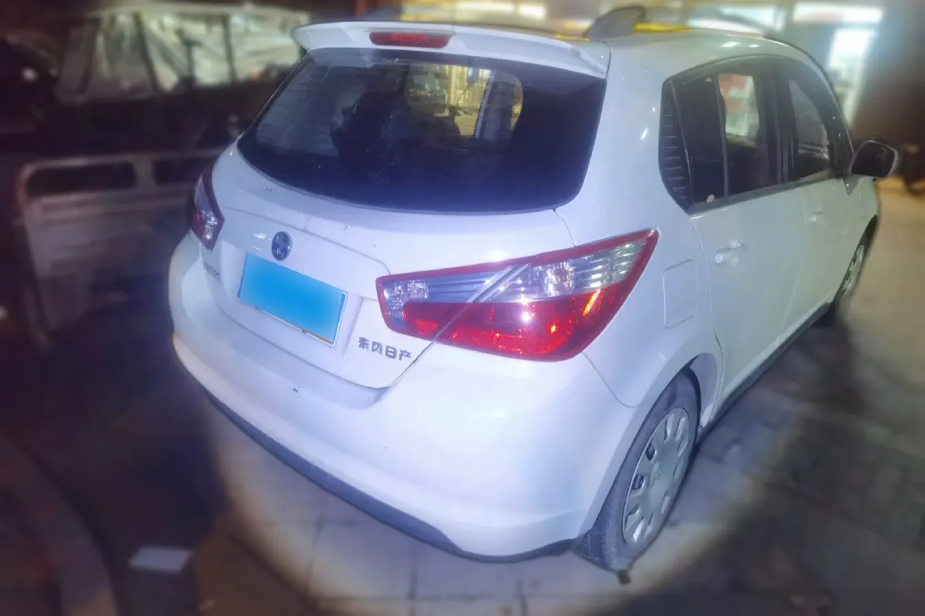 2015 Venucia R50 1.6L 117HP L4 5MT,autocango,china used car exporter,china ev exporter,chinese used car exporter,chinese used ev exporter