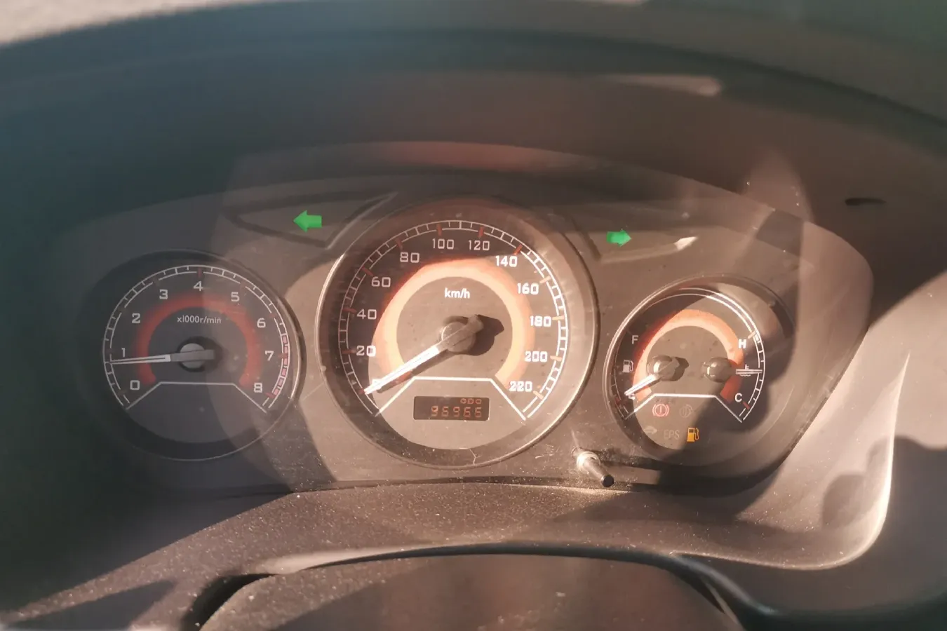 2012 Soueast V3 1.5L 120HP L4 5MT,autocango,china used car exporter,china ev exporter,chinese used car exporter,chinese used ev exporter