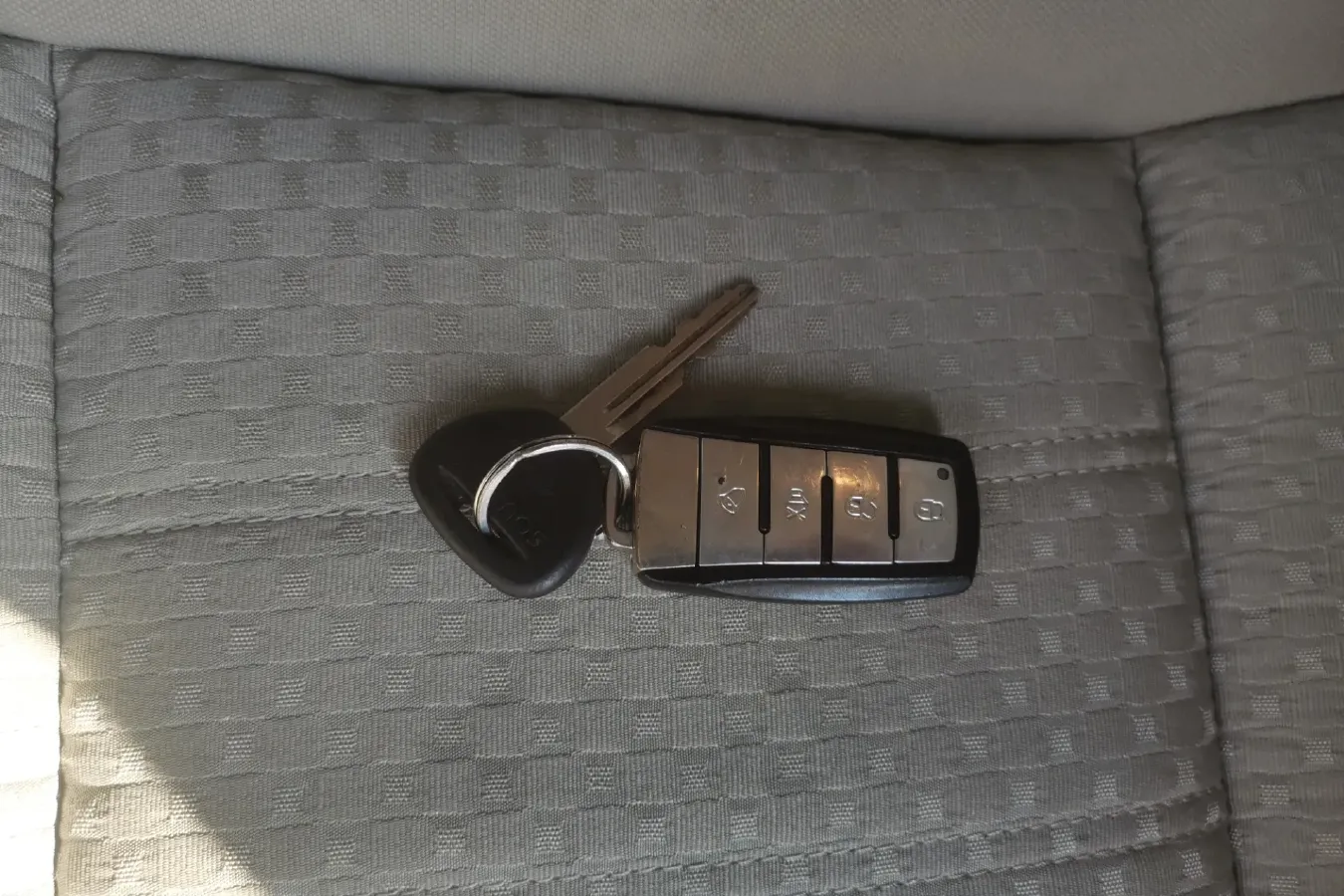 2012 Soueast V3 1.5L 120HP L4 5MT,autocango,china used car exporter,china ev exporter,chinese used car exporter,chinese used ev exporter