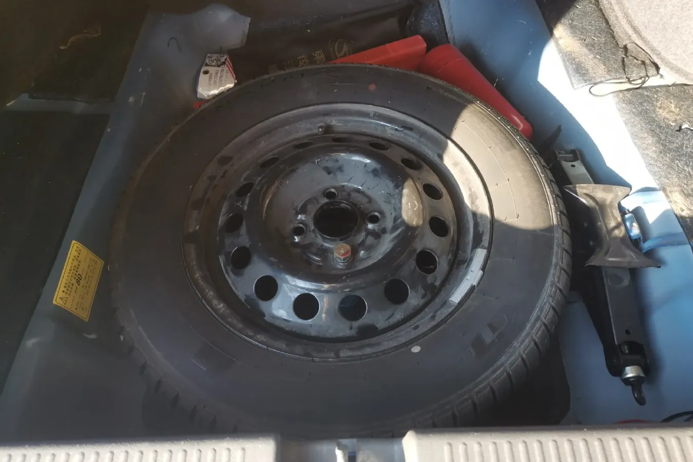 2012 Soueast V3 1.5L 120HP L4 5MT,autocango,china used car exporter,china ev exporter,chinese used car exporter,chinese used ev exporter