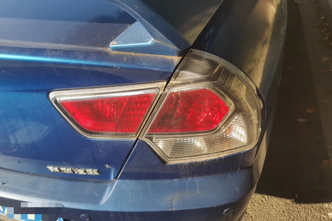 2012 Soueast V3 1.5L 120HP L4 5MT,autocango,china used car exporter,china ev exporter,chinese used car exporter,chinese used ev exporter