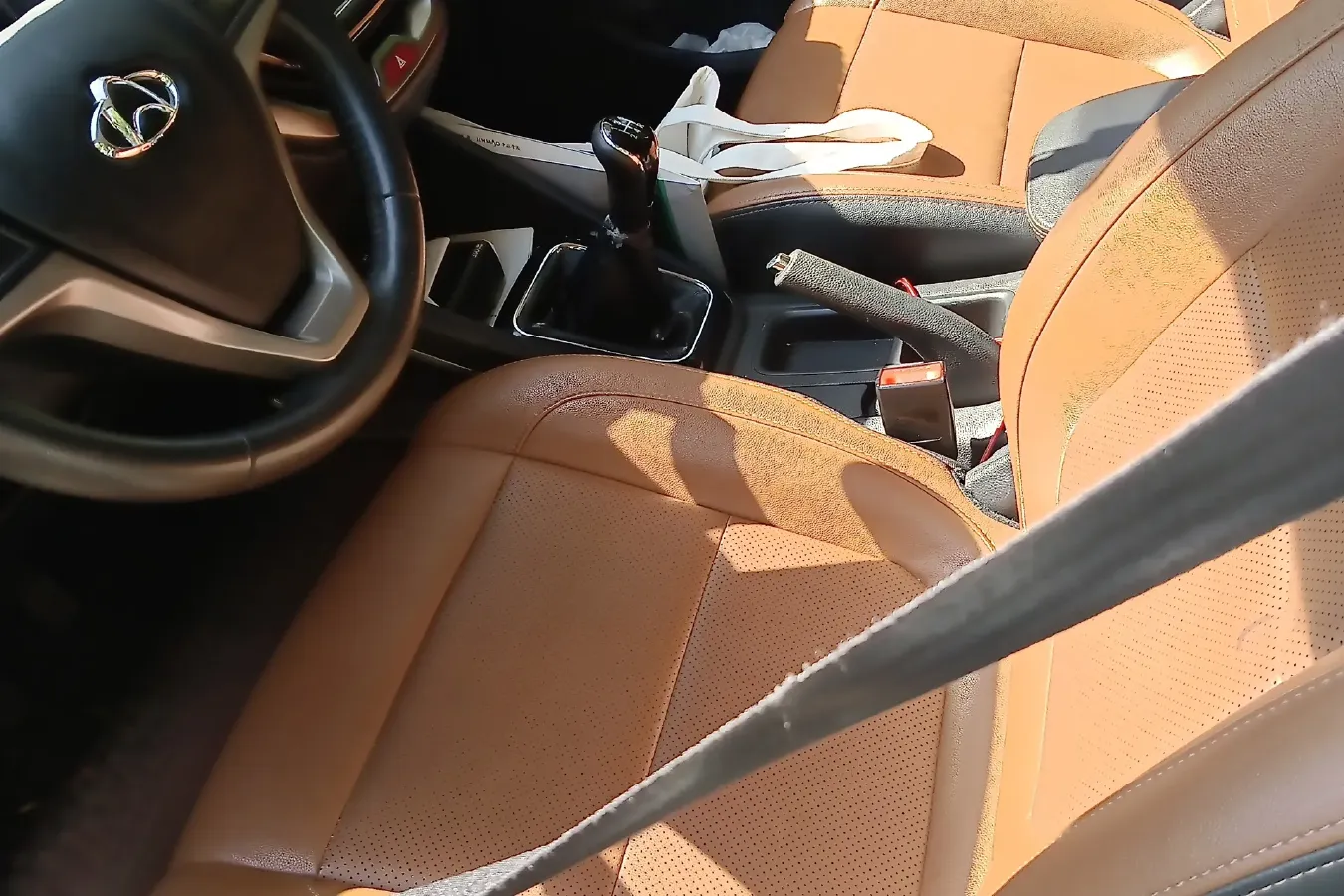2016 ChangAn Oshan CX70 1.6L 117HP L4 5MT,autocango,china used car exporter,china ev exporter,chinese used car exporter,chinese used ev exporter