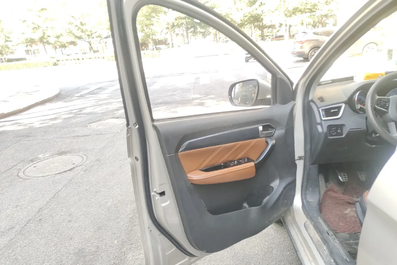 2018 Karry K60 1.5L 109HP L4 5MT,autocango,china used car exporter,china ev exporter,chinese used car exporter,chinese used ev exporter