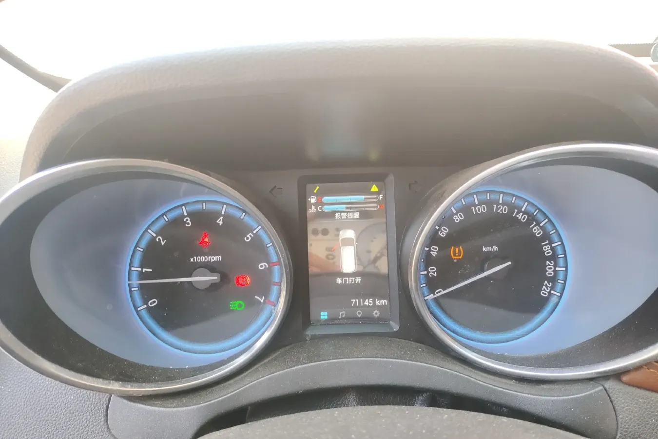 2018 Karry K60 1.5L 109HP L4 5MT,autocango,china used car exporter,china ev exporter,chinese used car exporter,chinese used ev exporter