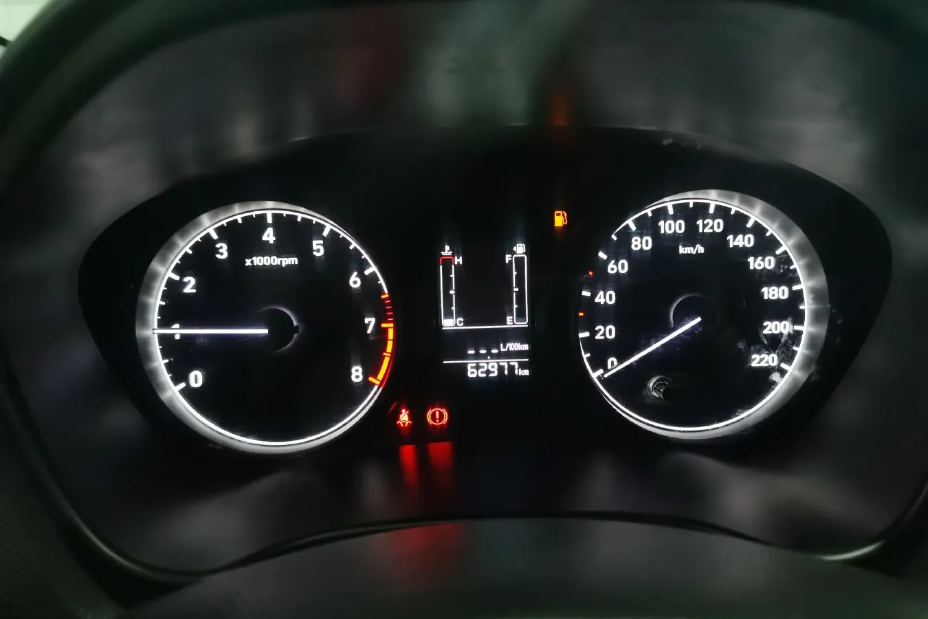 2020 Hyundai Reina 1.4L 95HP L4 5MT,autocango,china used car exporter,china ev exporter,chinese used car exporter,chinese used ev exporter