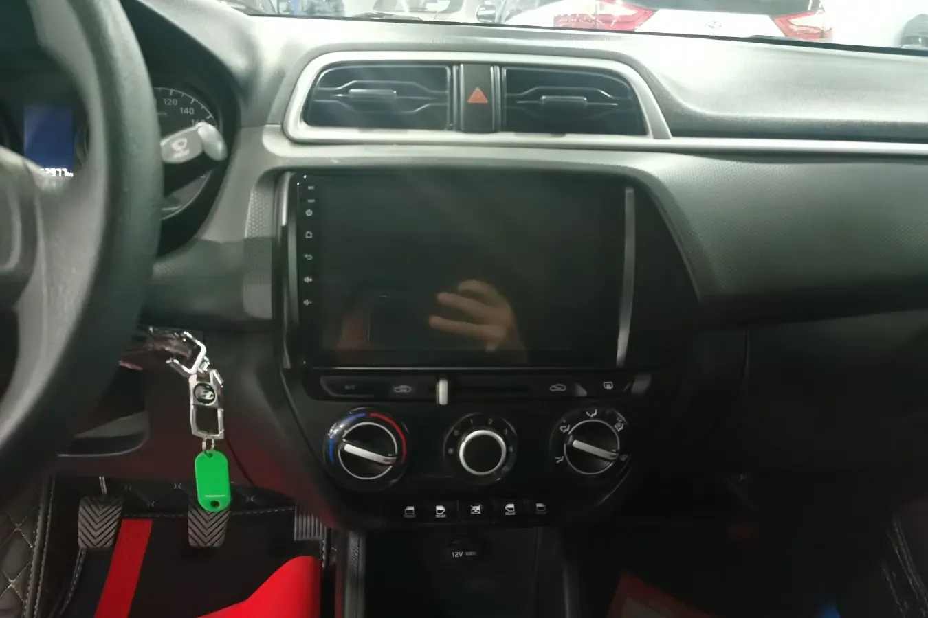 2020 Hyundai Reina 1.4L 95HP L4 5MT,autocango,china used car exporter,china ev exporter,chinese used car exporter,chinese used ev exporter