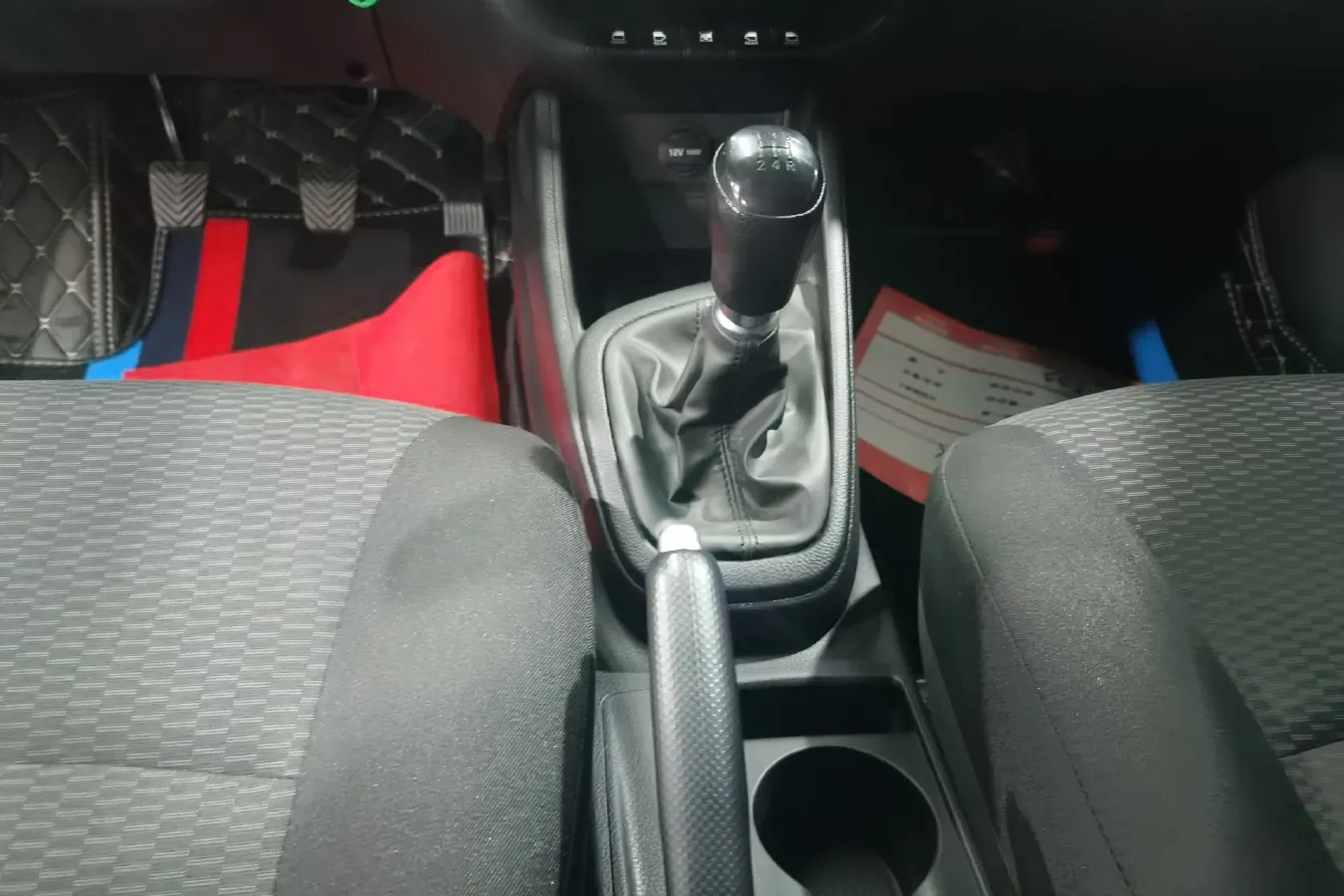 2020 Hyundai Reina 1.4L 95HP L4 5MT,autocango,china used car exporter,china ev exporter,chinese used car exporter,chinese used ev exporter