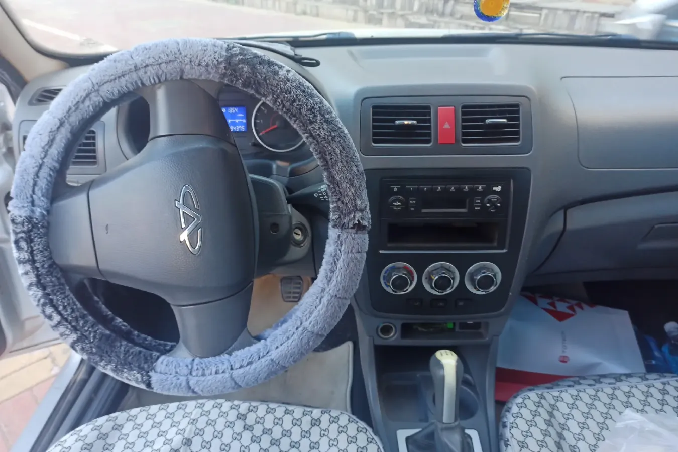 2012 Chery Cowin 2 1.5L 109HP L4 5MT,autocango,china used car exporter,china ev exporter,chinese used car exporter,chinese used ev exporter