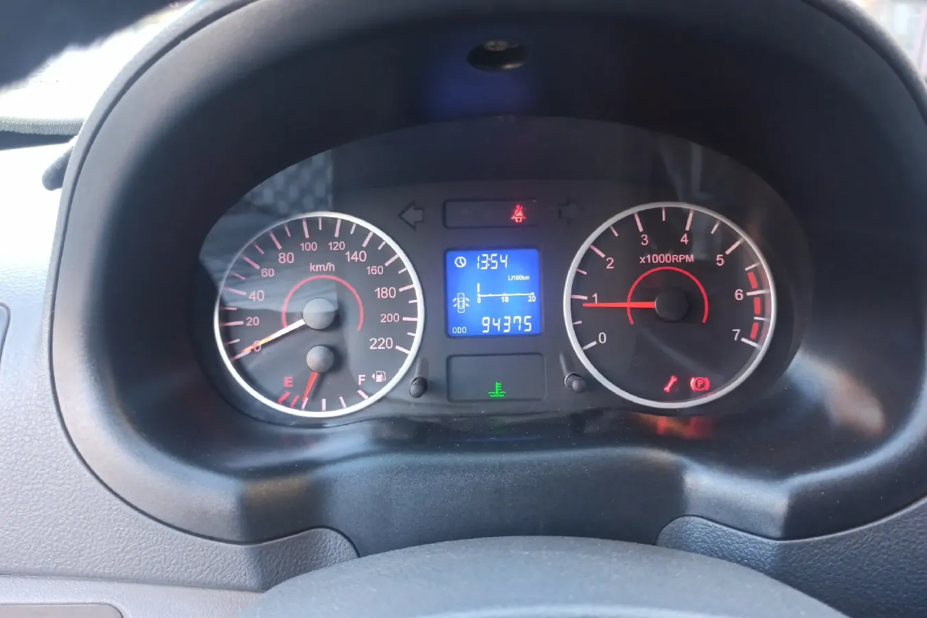 2012 Chery Cowin 2 1.5L 109HP L4 5MT,autocango,china used car exporter,china ev exporter,chinese used car exporter,chinese used ev exporter