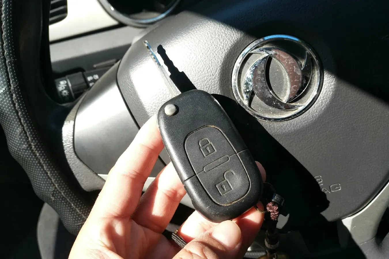 2014 DongFeng Aeolus H30 1.5L 116HP L4 4AT,autocango,china used car exporter,china ev exporter,chinese used car exporter,chinese used ev exporter