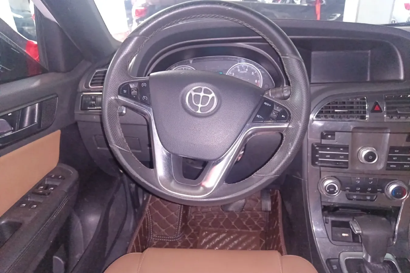 2016 Brilliance Auto V5 1.5T 150HP L4 5AT,autocango,china used car exporter,china ev exporter,chinese used car exporter,chinese used ev exporter