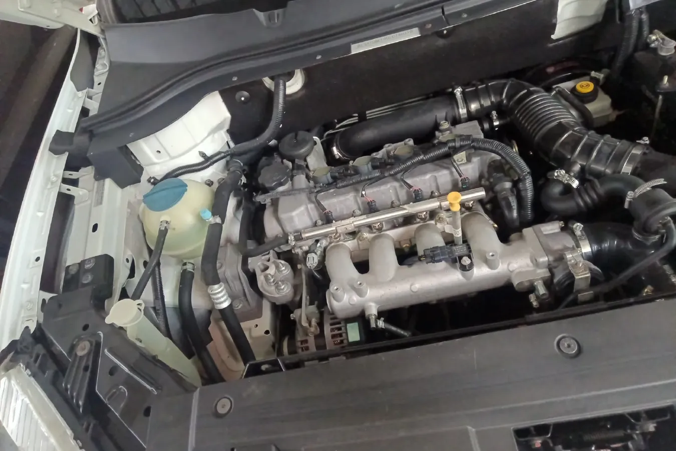 2016 Brilliance Auto V5 1.5T 150HP L4 5AT,autocango,china used car exporter,china ev exporter,chinese used car exporter,chinese used ev exporter