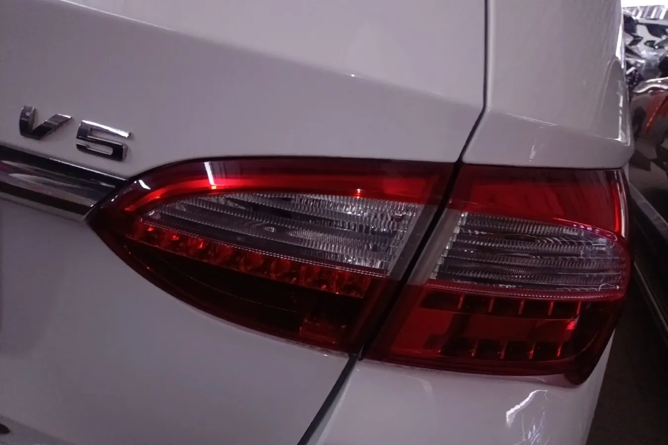 2016 Brilliance Auto V5 1.5T 150HP L4 5AT,autocango,china used car exporter,china ev exporter,chinese used car exporter,chinese used ev exporter