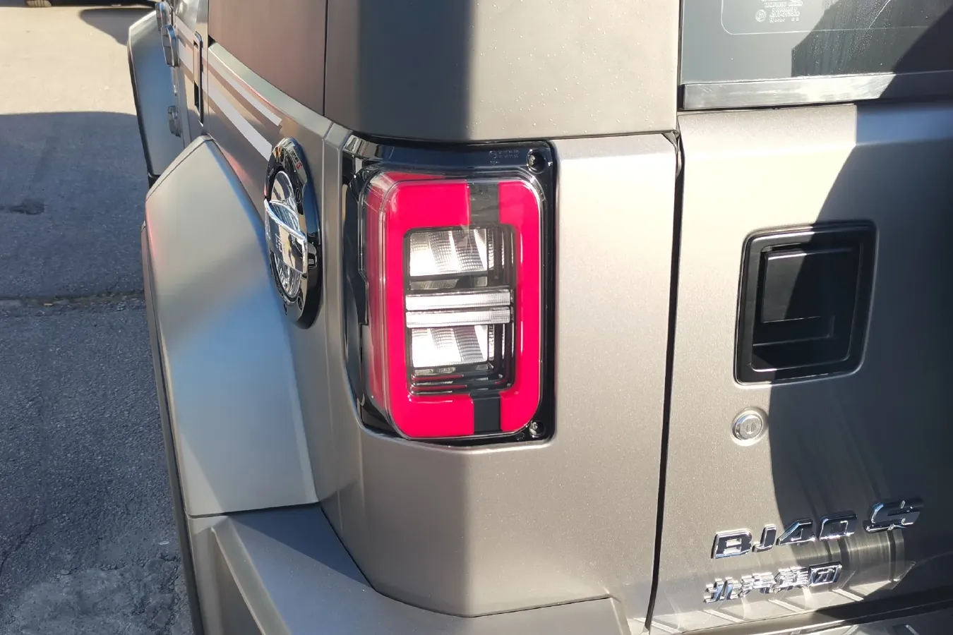 2023 BeiJing BJ40 2.0T 224HP L4 8AT,autocango,china used car exporter,china ev exporter,chinese used car exporter,chinese used ev exporter