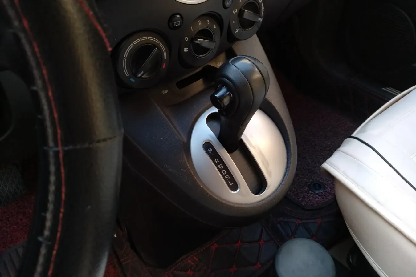 2007 Mazda 2 1.3L 86HP L4 4AT,autocango,china used car exporter,china ev exporter,chinese used car exporter,chinese used ev exporter