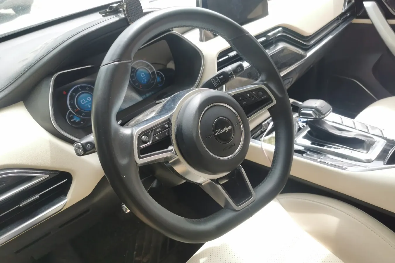 2018 Zotye T500 1.5T 156HP L4 6AT,autocango,china used car exporter,china ev exporter,chinese used car exporter,chinese used ev exporter