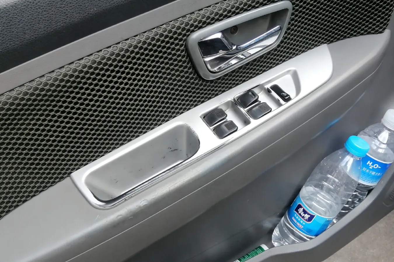 2013 FAW Senia S80 1.5L 109HP L4 5MT,autocango,china used car exporter,china ev exporter,chinese used car exporter,chinese used ev exporter