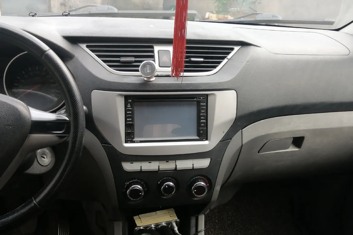 2013 FAW Senia S80 1.5L 109HP L4 5MT,autocango,china used car exporter,china ev exporter,chinese used car exporter,chinese used ev exporter