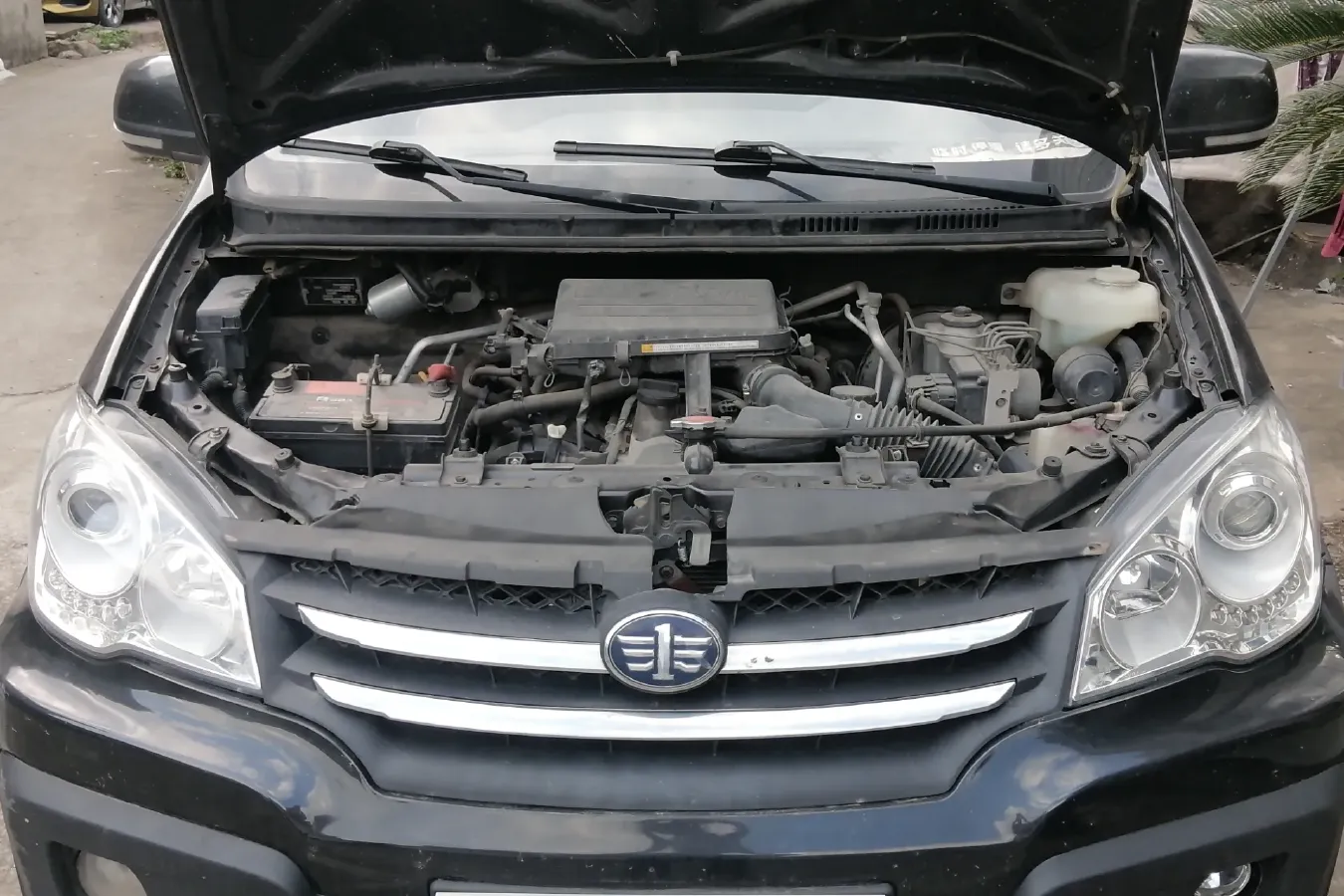 2013 FAW Senia S80 1.5L 109HP L4 5MT,autocango,china used car exporter,china ev exporter,chinese used car exporter,chinese used ev exporter