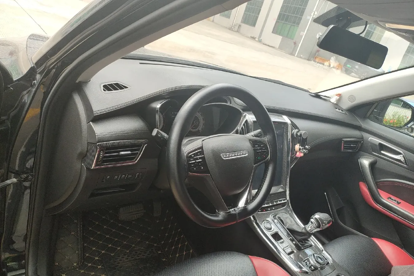 2017 Leopaard CS9 1.5L 113HP L4 CVT,autocango,china used car exporter,china ev exporter,chinese used car exporter,chinese used ev exporter