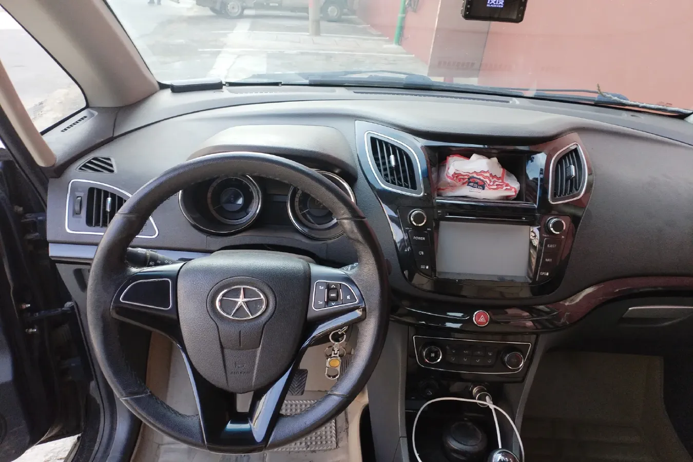 2013 JAC Refine M2 1.5L 113HP L4 5MT,autocango,china used car exporter,china ev exporter,chinese used car exporter,chinese used ev exporter