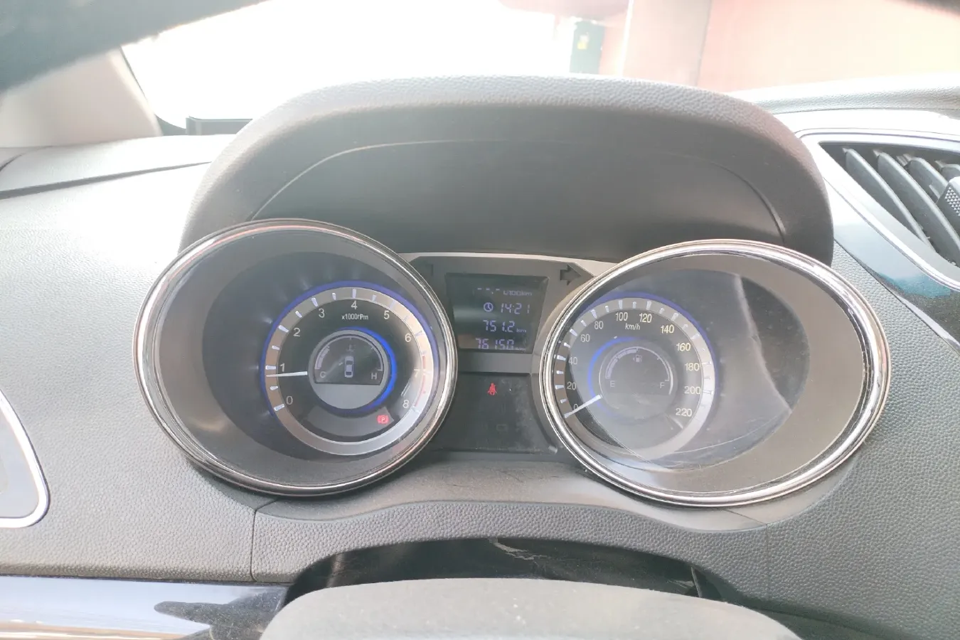 2013 JAC Refine M2 1.5L 113HP L4 5MT,autocango,china used car exporter,china ev exporter,chinese used car exporter,chinese used ev exporter