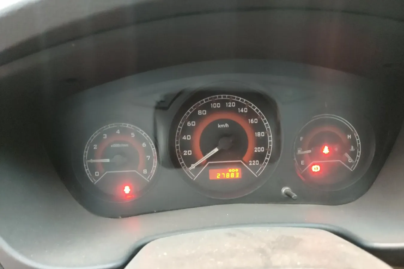 2015 Soueast V3 1.5L 120HP L4 5MT,autocango,china used car exporter,china ev exporter,chinese used car exporter,chinese used ev exporter