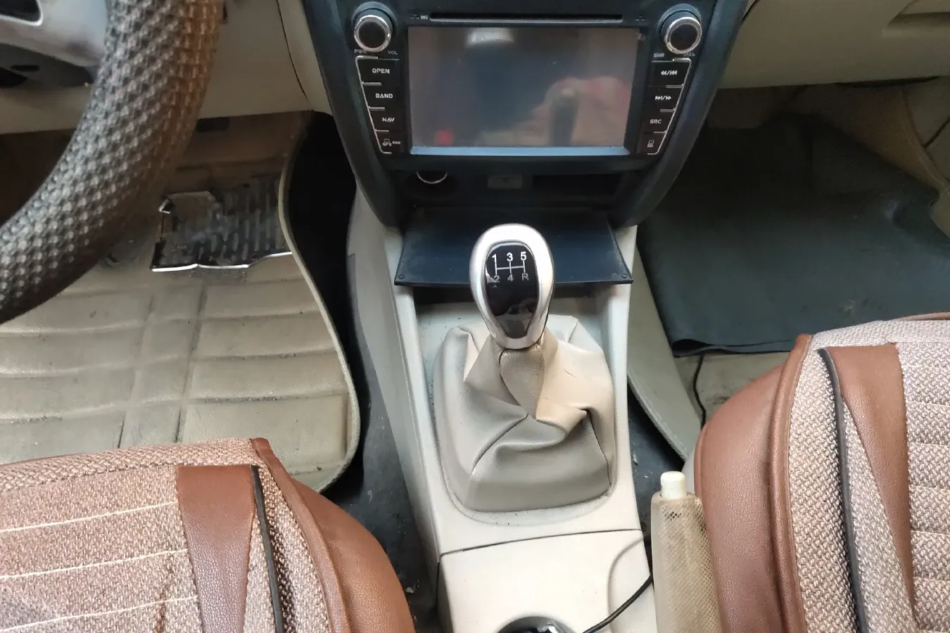 2015 Soueast V3 1.5L 120HP L4 5MT,autocango,china used car exporter,china ev exporter,chinese used car exporter,chinese used ev exporter