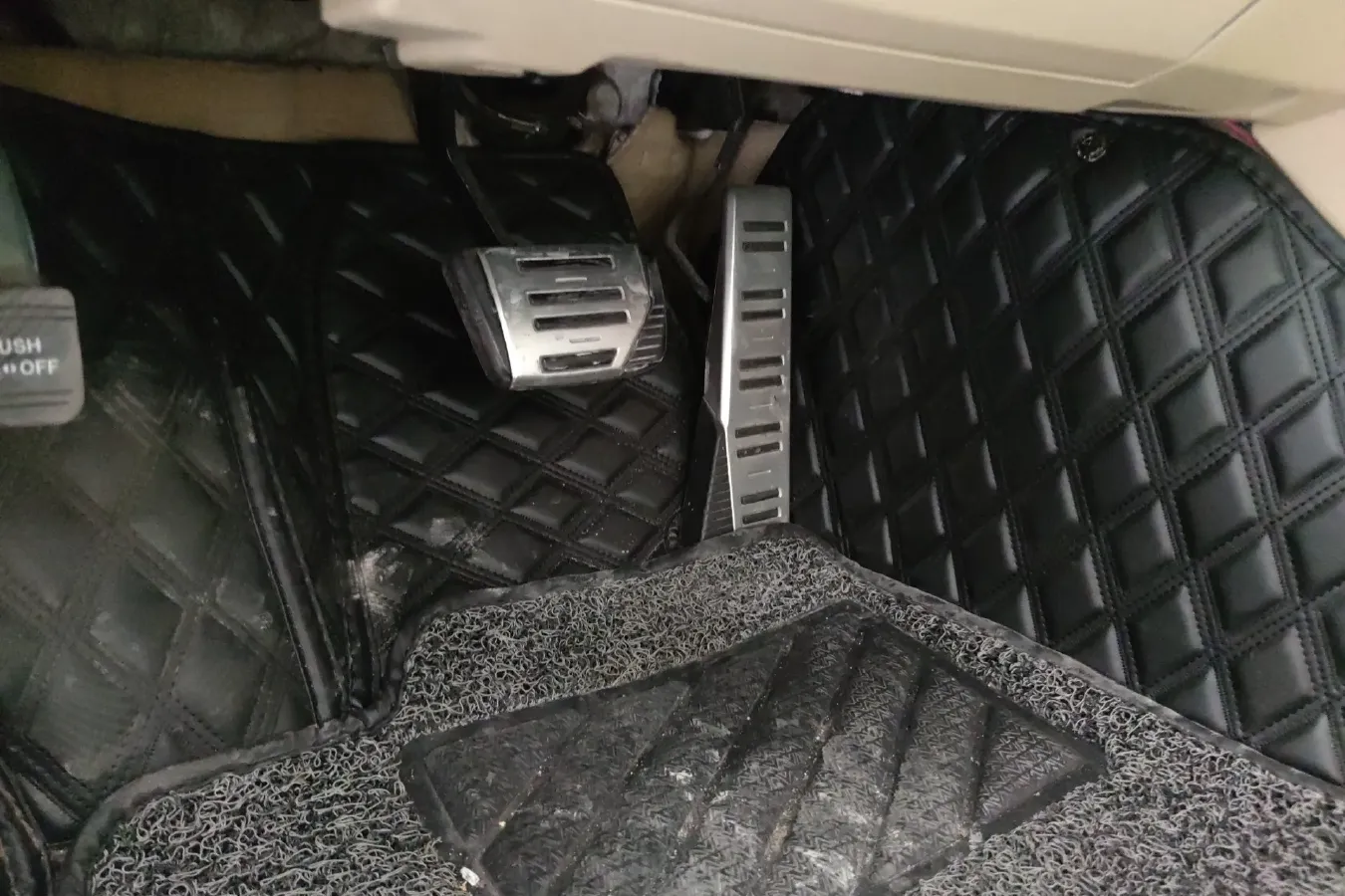 2008 Toyota Reiz 2.5L 197HP V6 6AT,autocango,china used car exporter,china ev exporter,chinese used car exporter,chinese used ev exporter