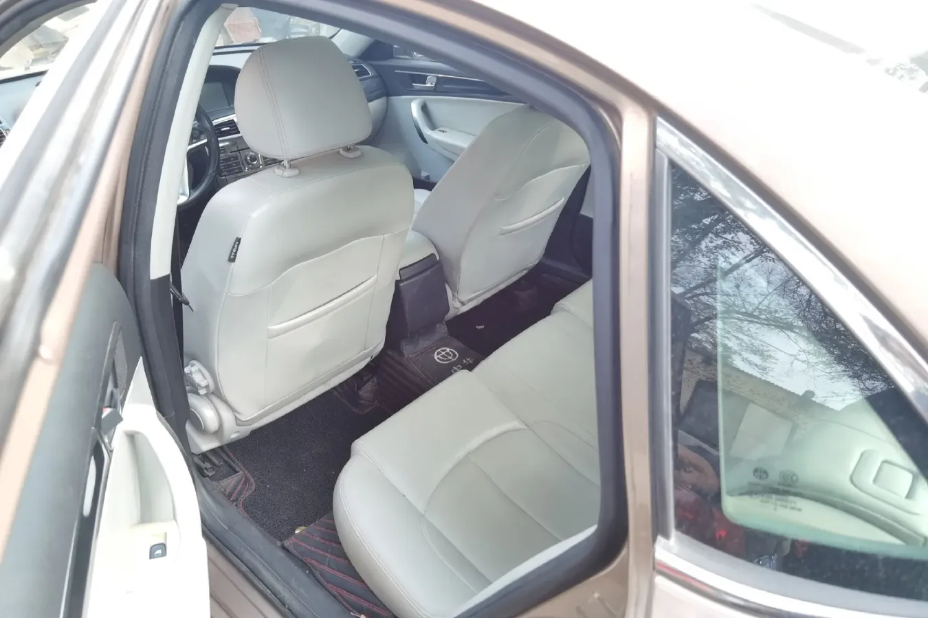 2011 Brilliance Auto H530 1.6L 118HP L4 5AT,autocango,china used car exporter,china ev exporter,chinese used car exporter,chinese used ev exporter