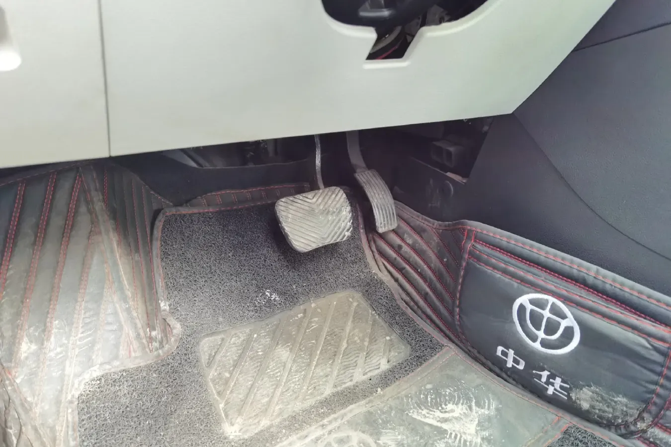 2011 Brilliance Auto H530 1.6L 118HP L4 5AT,autocango,china used car exporter,china ev exporter,chinese used car exporter,chinese used ev exporter