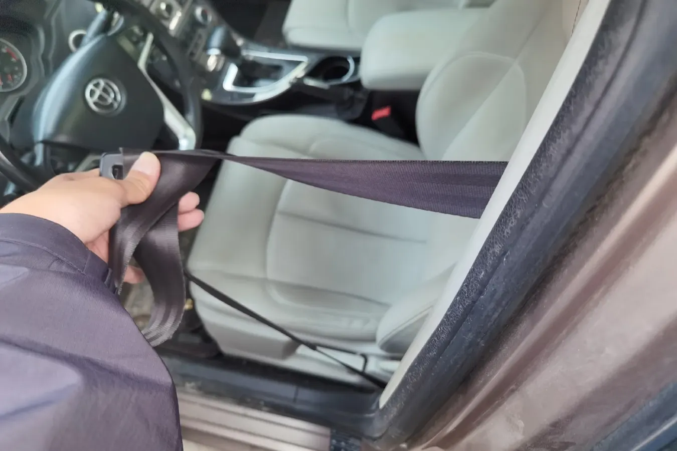 2011 Brilliance Auto H530 1.6L 118HP L4 5AT,autocango,china used car exporter,china ev exporter,chinese used car exporter,chinese used ev exporter