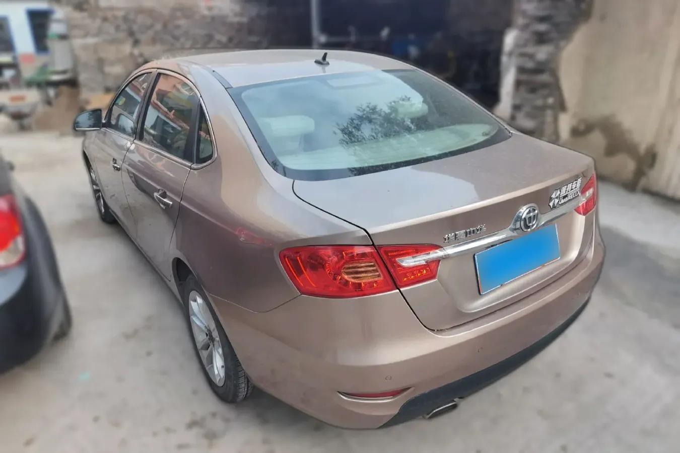 2011 Brilliance Auto H530 1.6L 118HP L4 5AT,autocango,china used car exporter,china ev exporter,chinese used car exporter,chinese used ev exporter