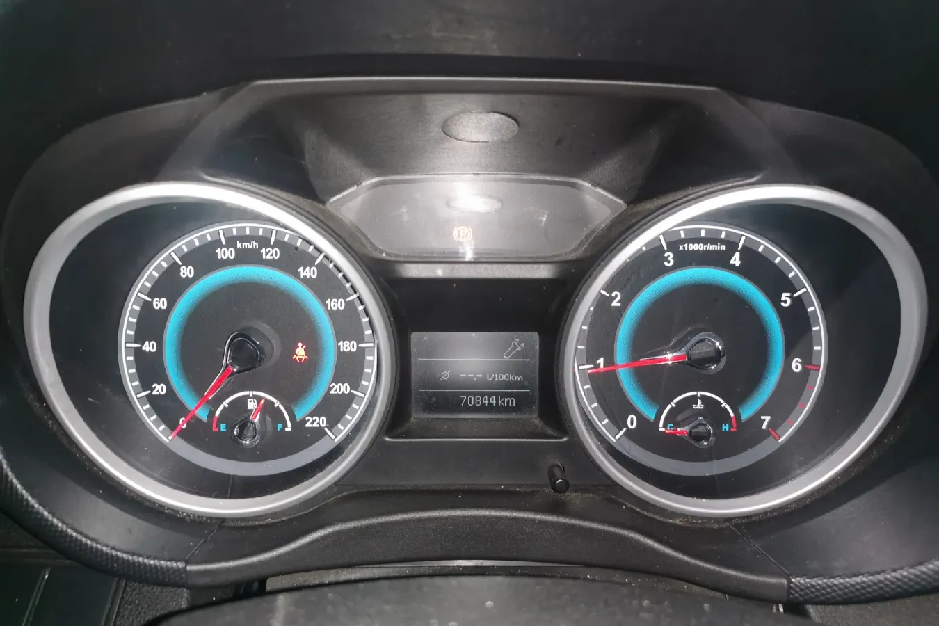 2013 Landwind X5 2.0T 190HP L4 6MT,autocango,china used car exporter,china ev exporter,chinese used car exporter,chinese used ev exporter