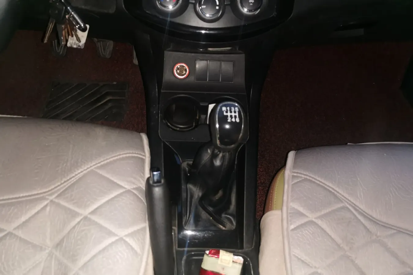 2013 Landwind X5 2.0T 190HP L4 6MT,autocango,china used car exporter,china ev exporter,chinese used car exporter,chinese used ev exporter