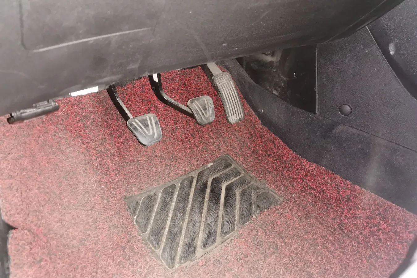 2013 Landwind X5 2.0T 190HP L4 6MT,autocango,china used car exporter,china ev exporter,chinese used car exporter,chinese used ev exporter