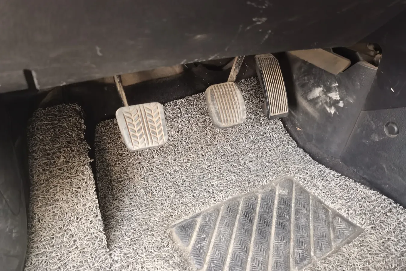 2013 HaiMa S7 2.0L 150HP L4 5MT,autocango,china used car exporter,china ev exporter,chinese used car exporter,chinese used ev exporter