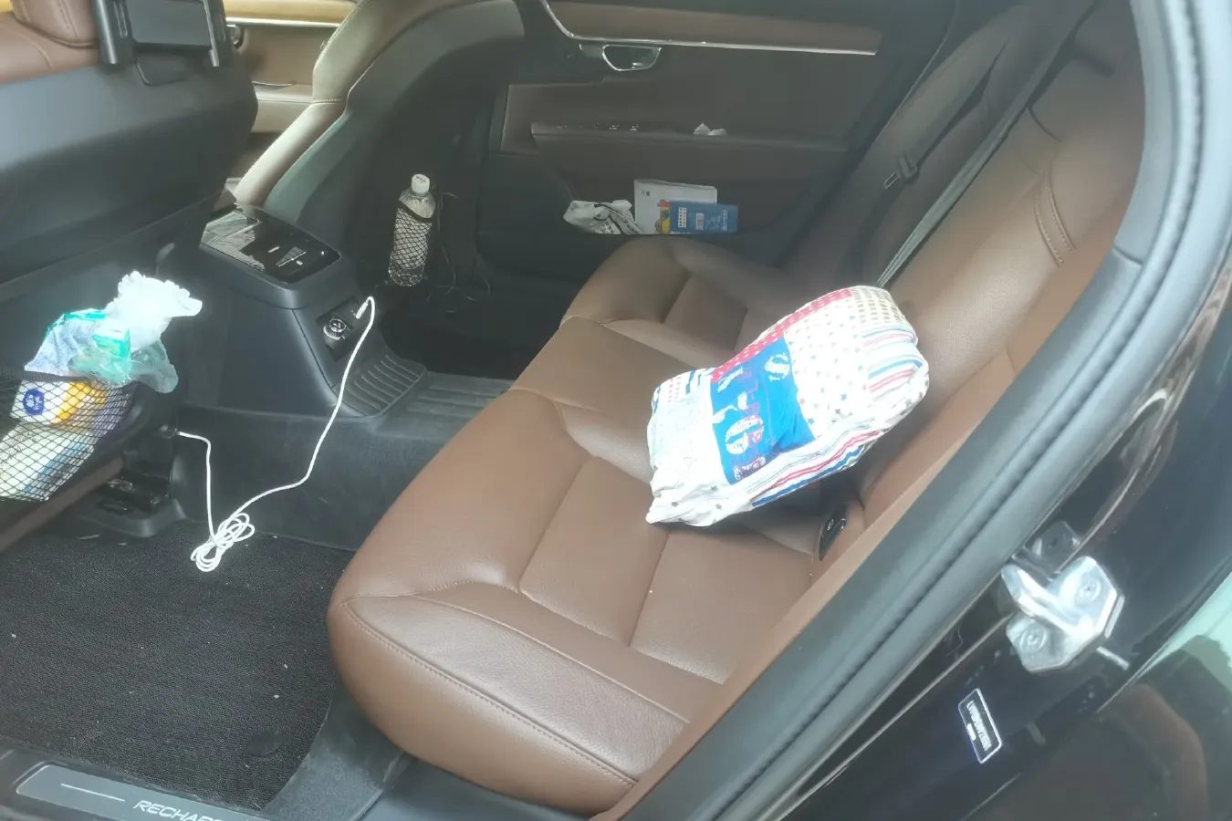 2021 Volvo S90 2.0T 303HP L4 8AT PHEV 11.6KWH,autocango,china used car exporter,china ev exporter,chinese used car exporter,chinese used ev exporter