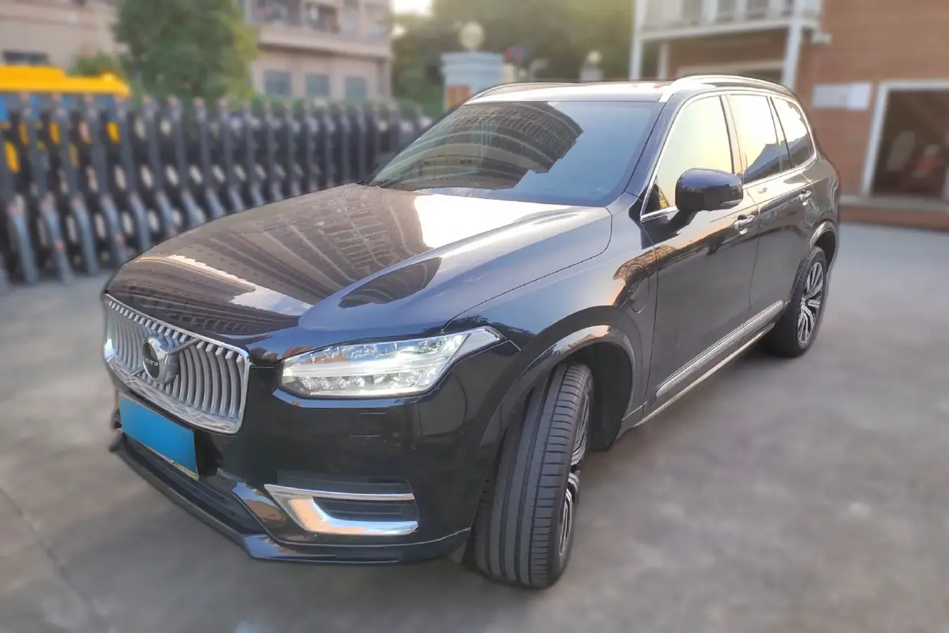 2020 Volvo XC90 2.0T 303HP L4 8AT PHEV 11.6KWH
