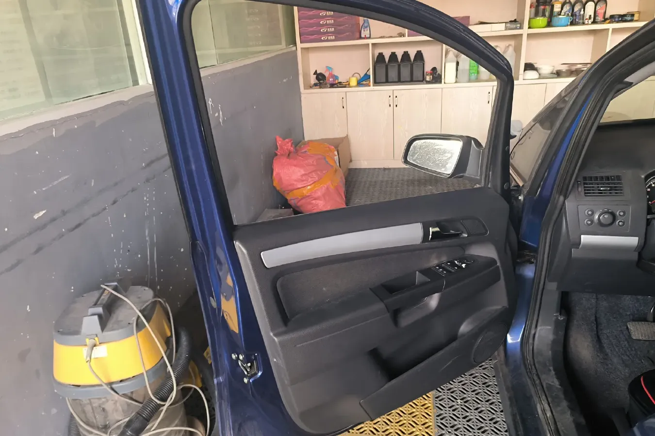 2010 Opel Zafira 1.8L 140HP L4 5AT,autocango,china used car exporter,china ev exporter,chinese used car exporter,chinese used ev exporter