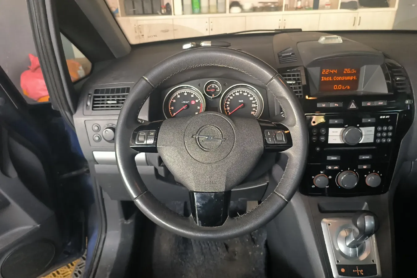 2010 Opel Zafira 1.8L 140HP L4 5AT,autocango,china used car exporter,china ev exporter,chinese used car exporter,chinese used ev exporter