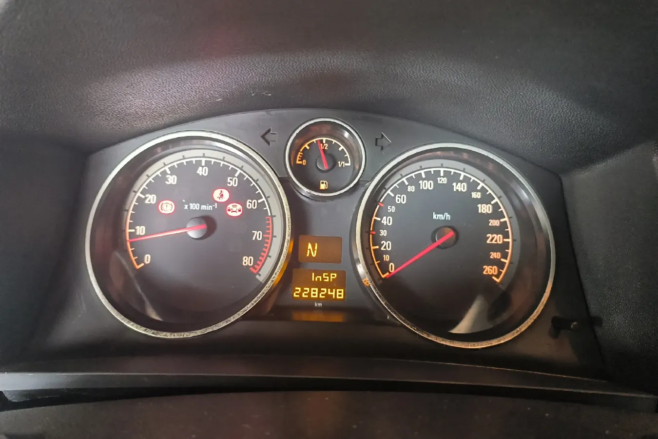 2010 Opel Zafira 1.8L 140HP L4 5AT,autocango,china used car exporter,china ev exporter,chinese used car exporter,chinese used ev exporter