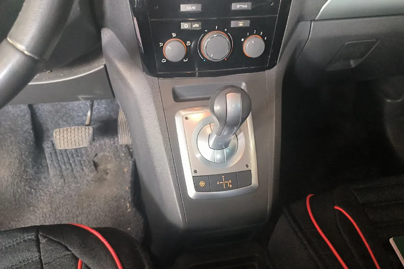 2010 Opel Zafira 1.8L 140HP L4 5AT,autocango,china used car exporter,china ev exporter,chinese used car exporter,chinese used ev exporter