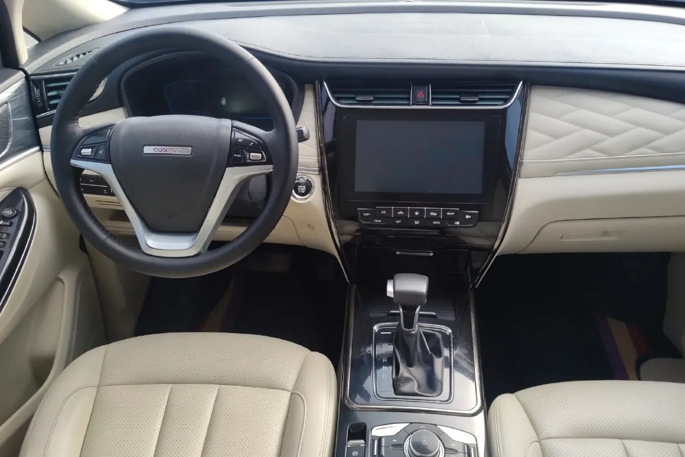 2019 ChangAn Oshan Cosmos 1.5T 178HP L4 7DCT,autocango,china used car exporter,china ev exporter,chinese used car exporter,chinese used ev exporter