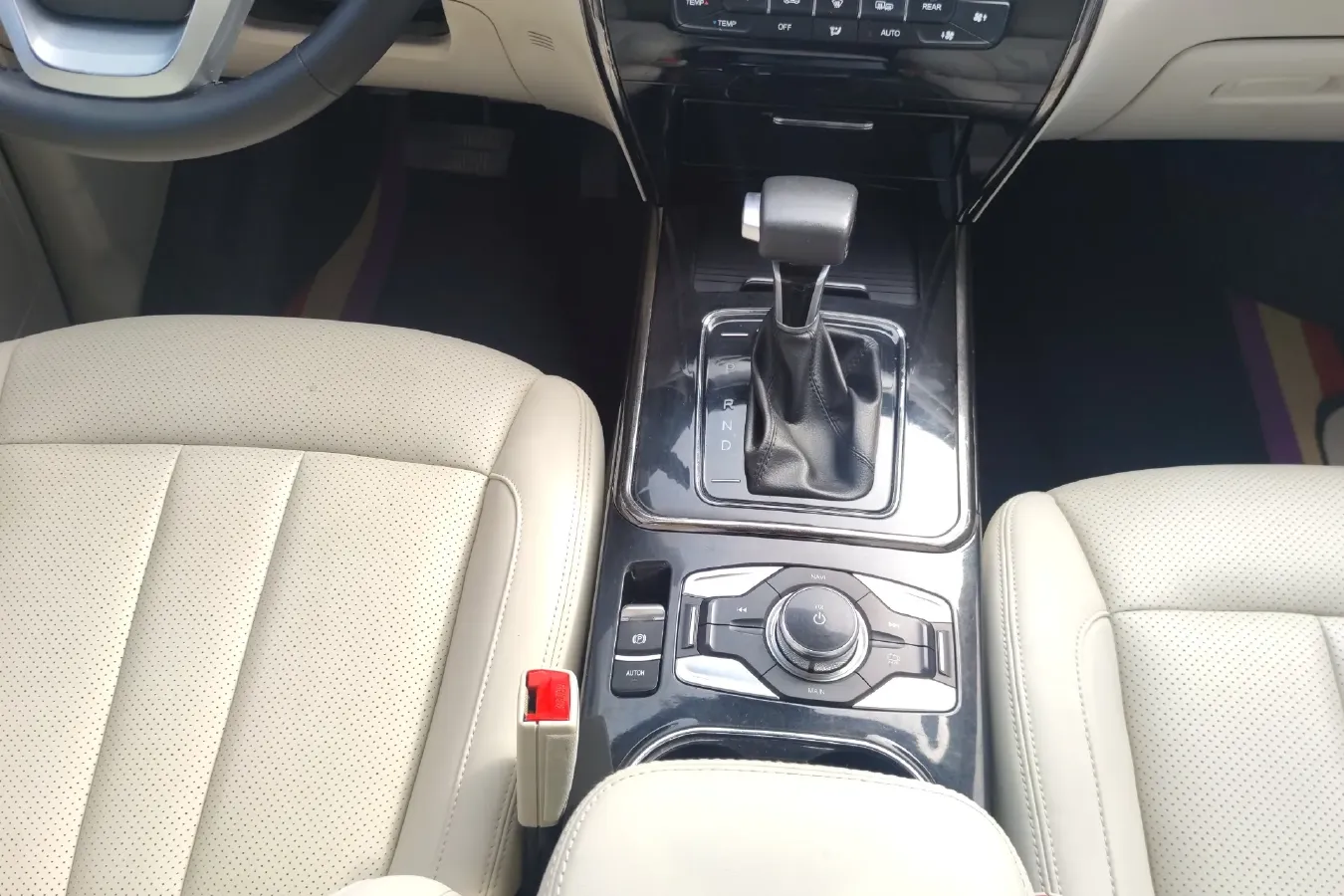 2019 ChangAn Oshan Cosmos 1.5T 178HP L4 7DCT,autocango,china used car exporter,china ev exporter,chinese used car exporter,chinese used ev exporter