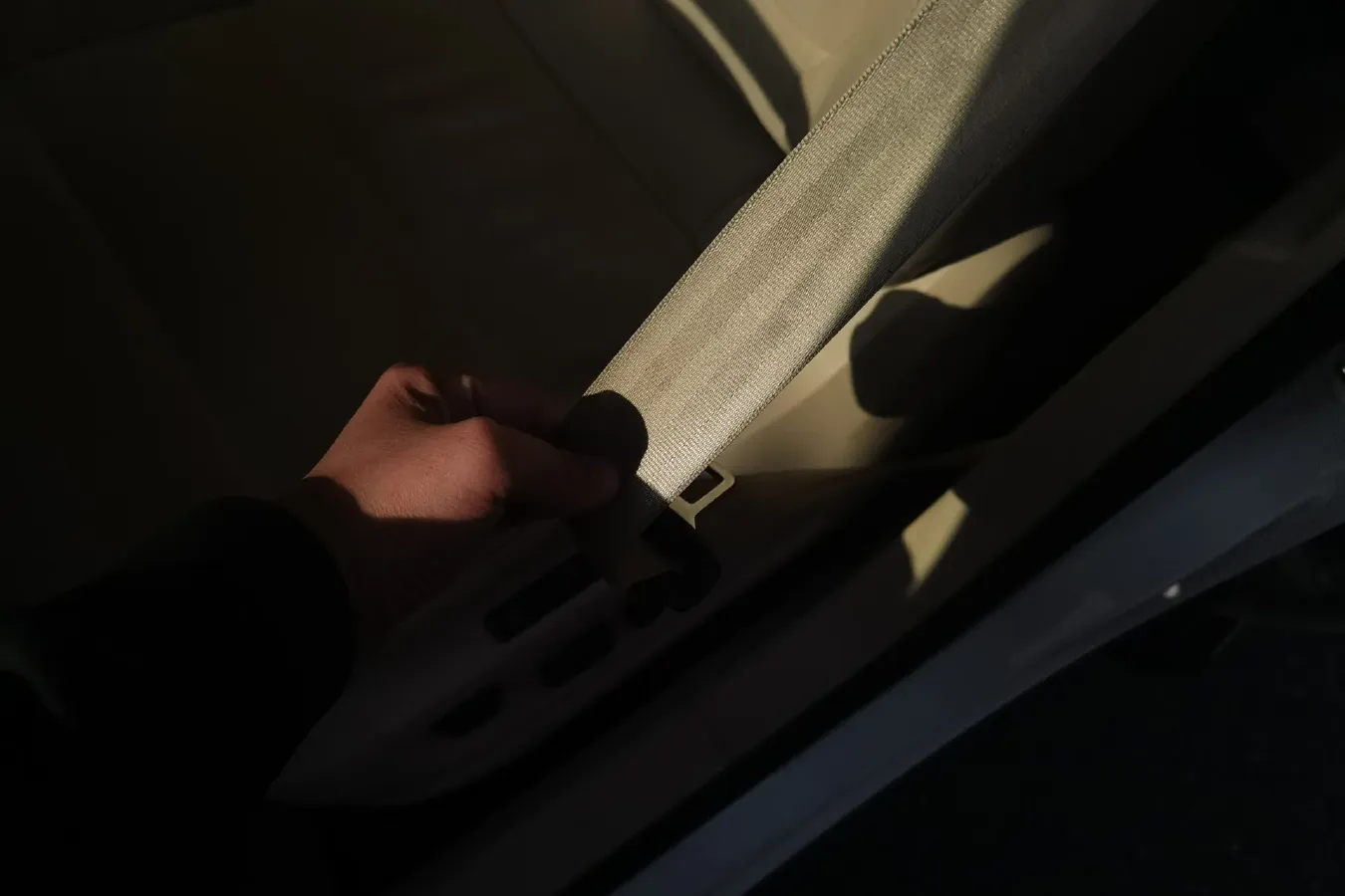 2012 Volkswagen Tiguan 2.0T 200HP L4 6AT,autocango,china used car exporter,china ev exporter,chinese used car exporter,chinese used ev exporter