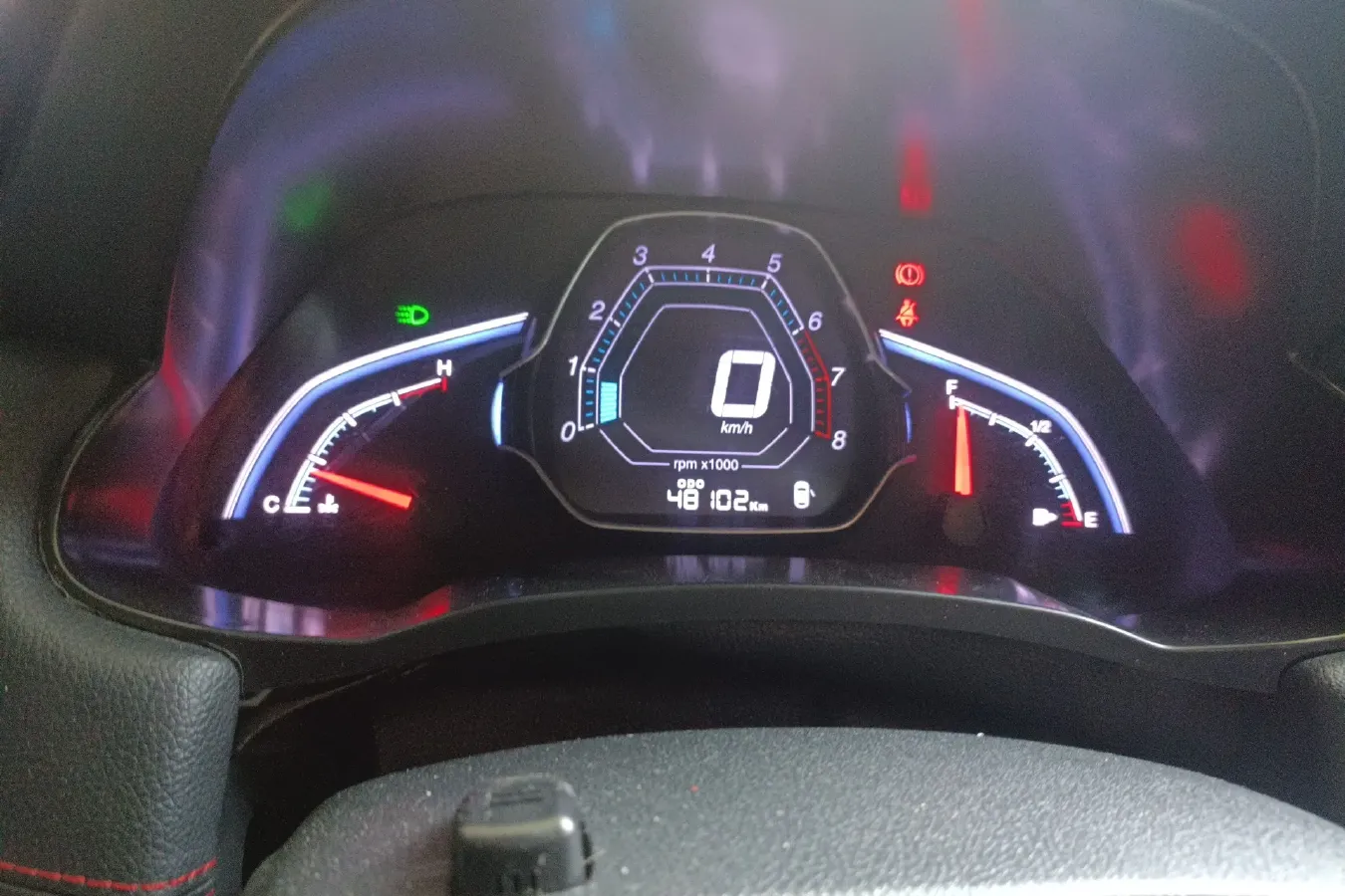 2017 Luxgen U5 SUV 1.6L 124HP L4 5MT,autocango,china used car exporter,china ev exporter,chinese used car exporter,chinese used ev exporter